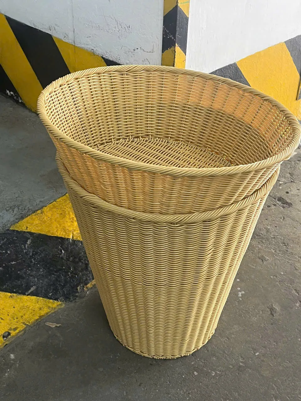 Giỏ mây hoa quả siêu thị có chân GM03