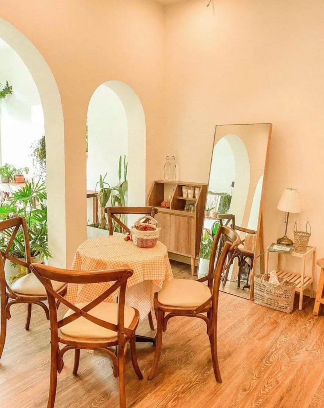 Hình ảnh Ghế gỗ cafe CFG02